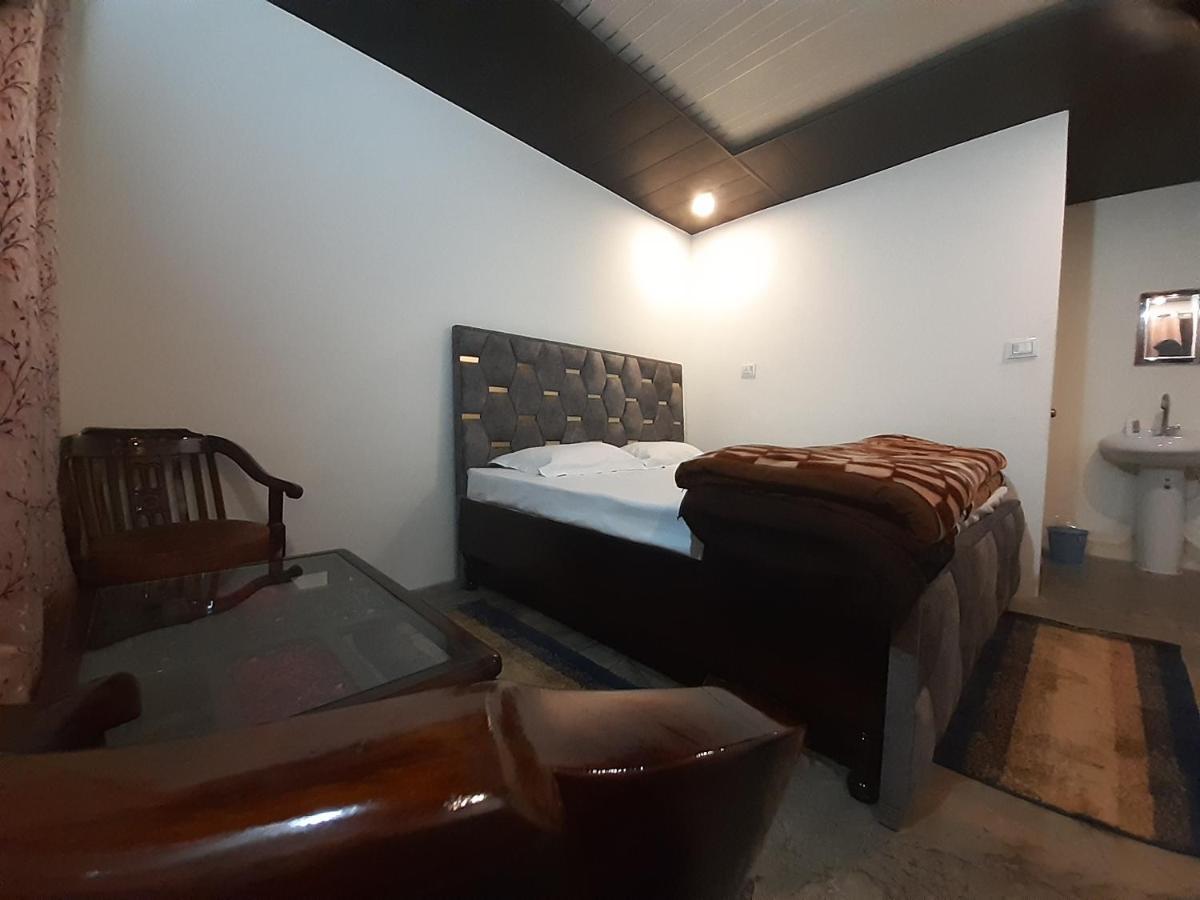 Lake Haven Resort, Sari, Chopta Luaran gambar
