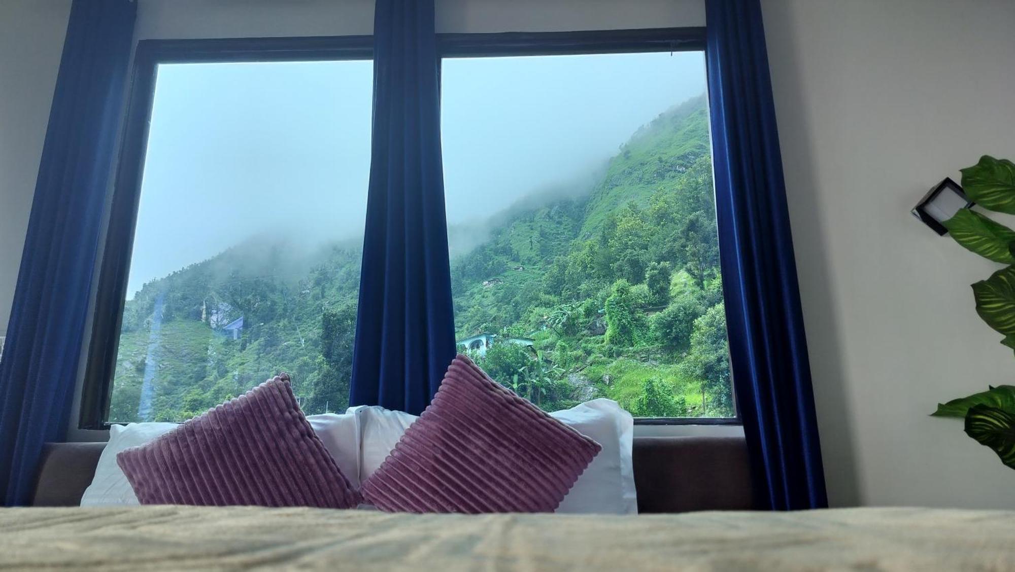 Lake Haven Resort, Sari, Chopta Luaran gambar